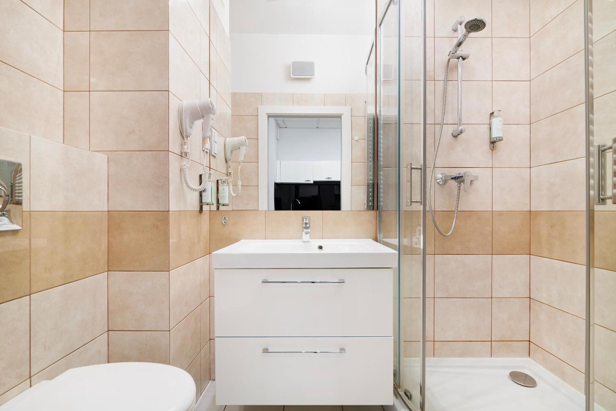 Apartamenty Prymasa Residence Warschau Buitenkant foto